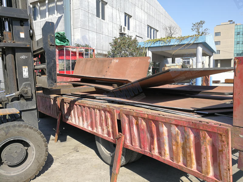 大型礦車用耐磨鋼板箱體004